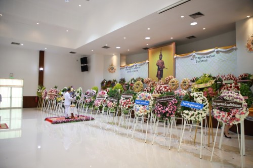 เทศบาลนครแม่สอด เข้าร่วมพิธีวางพวงมาลาเนื่องในวันสมเด็จพระนารายณ์มหาราช ประจำปี 2567