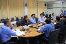 เทศบาลนครแม่สอดจัดการประชุมคณะผู้บริหารและหัวหน้าส่วนราชการเทศบาลนครแม่สอด ครั้งที่ 33/2560