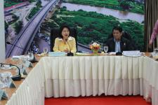 ดร.เทอดเกียรติ ชินสรนันท์ นายกเทศมนตรีนครแม่สอดให้การต้อนรับ นางนินนาท ชลิตานนท์ ประธานกรรมาธิการขับเคลื่อนการปฏิรูปประเทศด้านการปกครองท้องถิ่น สภาขับเคลื่อนการปฏิรูปประเทศ (สปท.) พร้อมคณะ 