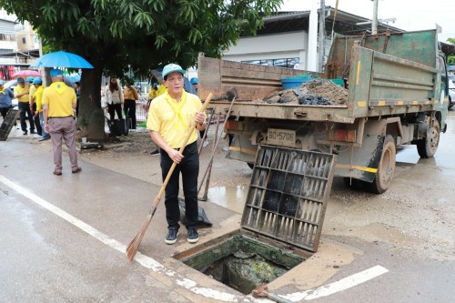ทน.แม่สอด จัดกิจกรรมจิตอาสาพัฒนาปรับปรุงภูมิทัศน์เฉลิมพระเกียรติ พระบาทสมเด็จพระเจ้าอยู่หัว เนื่องในโอกาสพระราชพิธีมหามงคลเฉลิมพระชนมพรรษา 6 รอบ 28 กรกฎาคม 2567