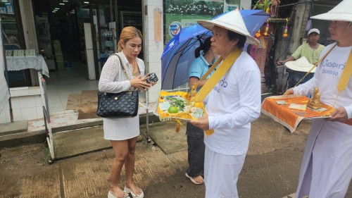 เทศบาลนครแม่สอด จัดงานสืบสานประเพณีแล้อุ๊ปั๊ดตะก่า วัดแม่ซอดน่าด่าน (วัดเงี้ยวหลวง)