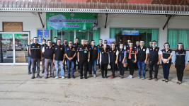 ทน.แม่สอด ออกตรวจห้างร้าน ร้านสะดวกซื้อ และแจกเฟสชิวร้านอาหาร ร้านตัดผม ร้านเสริมสวย