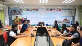 ทน.แม่สอด ออกตรวจห้างร้าน ร้านสะดวกซื้อ และแจกเฟสชิวร้านอาหาร ร้านตัดผม ร้านเสริมสวย