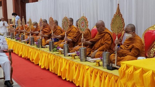 ทน.แม่สอด เข้าร่วมพิธีทำบุญตักบาตรถวายเป็นพระราชกุศล เนื่องในโอกาสวันเฉลิมพระชนมพรรษาพระบาทสมเด็จพระเจ้าอยู่หัว 28 กรกฎาคม 2567