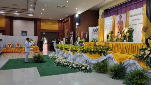 ทน.แม่สอด เข้าร่วมพิธีทำบุญตักบาตรถวายเป็นพระราชกุศล เนื่องในโอกาสวันเฉลิมพระชนมพรรษาพระบาทสมเด็จพระเจ้าอยู่หัว 28 กรกฎาคม 2567
