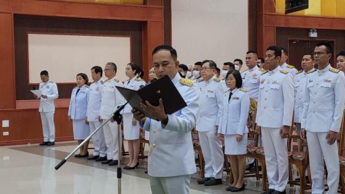 ทน.แม่สอด เข้าร่วมพิธีทำบุญตักบาตรถวายเป็นพระราชกุศล เนื่องในโอกาสวันเฉลิมพระชนมพรรษาพระบาทสมเด็จพระเจ้าอยู่หัว 28 กรกฎาคม 2567