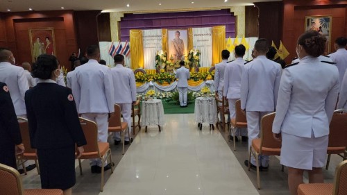 ทน.แม่สอด เข้าร่วมพิธีทำบุญตักบาตรถวายเป็นพระราชกุศล เนื่องในโอกาสวันเฉลิมพระชนมพรรษาพระบาทสมเด็จพระเจ้าอยู่หัว 28 กรกฎาคม 2567