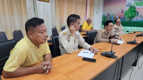 ทน.แม่สอด จัดประชุมคณะผู้บริหาร หัวหน้าส่วนราชการ เพื่อมอบหมาย  สั่งการงานในโครงการต่าง ๆ และติดตามความคืบหน้างานที่มอบหมาย