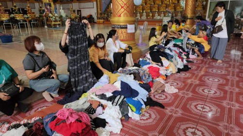 ทน.แม่สอด จัดกิจกรรมตลาดนัดปันสุข ครั้งที่ 5 ณ ศาลาเฉลิมพระเกียรติ วัดตรีรัตนาราม 