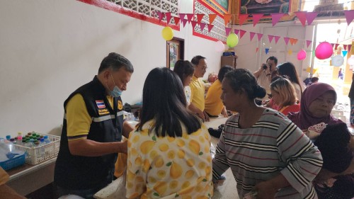 ทน.แม่สอด จัดกิจกรรมตลาดนัดปันสุข ครั้งที่ 5 ณ ศาลาเฉลิมพระเกียรติ วัดตรีรัตนาราม 