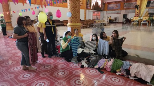 ทน.แม่สอด จัดกิจกรรมตลาดนัดปันสุข ครั้งที่ 5 ณ ศาลาเฉลิมพระเกียรติ วัดตรีรัตนาราม 