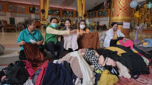 ทน.แม่สอด จัดกิจกรรมตลาดนัดปันสุข ครั้งที่ 5 ณ ศาลาเฉลิมพระเกียรติ วัดตรีรัตนาราม 