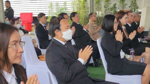 ทน.แม่สอด เข้าร่วมพิธีวางพวงมาลา เนื่องในวันรพี ประจำปี 2567