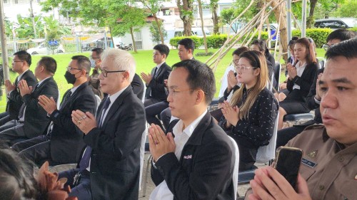 ทน.แม่สอด เข้าร่วมพิธีวางพวงมาลา เนื่องในวันรพี ประจำปี 2567