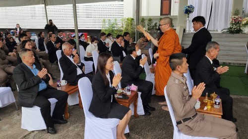 ทน.แม่สอด เข้าร่วมพิธีวางพวงมาลา เนื่องในวันรพี ประจำปี 2567