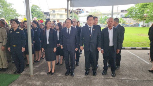 ทน.แม่สอด เข้าร่วมพิธีวางพวงมาลา เนื่องในวันรพี ประจำปี 2567