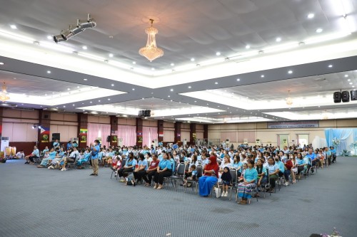 เทศบาลนครแม่สอด เข้าร่วมพิธีมอบทุนการศึกษาให้แก่นักเรียน โดย คุณอัครเดช ตาสะหลี และครอบครัว เนื่องในโอกาสวันแม่แห่งชาติ