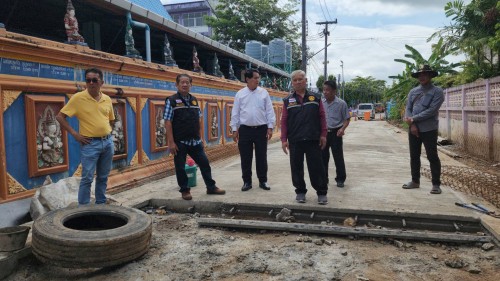 ทน.แม่สอด ลงพื้นที่ติดตามความคืบหน้าการก่อสร้าง ถนนมูฮายีลีน และถนนหน้าวัดบุญญาวาส