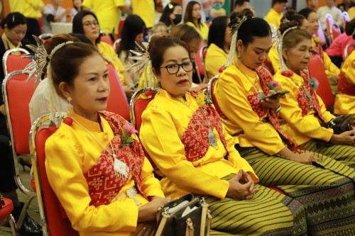 ทน.แม่สอด ร่วมพิธีมอบวุฒิบัตรแก่นักศึกษาวิทยาลัยสูงวัย นครแม่สอด ที่ผ่านการฝึกอบรม "โครงการส่งเสริมสุขภาพผู้สูงอายุสร้างจิตสดใส ร่างกายแข็งแรง" รุ่นที่ 2 และโครงการพัฒนาศักยภาพผู้สูงอายุเทศบาลนครแม่สอด ประจำปีงบประมาณ พ.ศ.2567