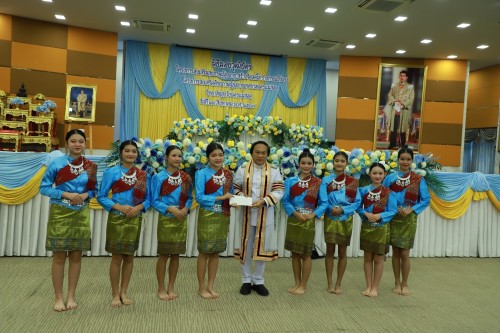 ทน.แม่สอด ร่วมพิธีมอบวุฒิบัตรแก่นักศึกษาวิทยาลัยสูงวัย นครแม่สอด ที่ผ่านการฝึกอบรม "โครงการส่งเสริมสุขภาพผู้สูงอายุสร้างจิตสดใส ร่างกายแข็งแรง" รุ่นที่ 2 และโครงการพัฒนาศักยภาพผู้สูงอายุเทศบาลนครแม่สอด ประจำปีงบประมาณ พ.ศ.2567