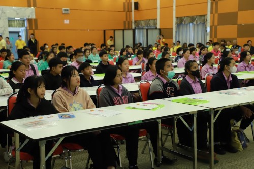 ทน.แม่สอด จัดโครงการฝึกอบรมเชิงปฏิบัติการเพื่อพัฒนาเด็กและเยาวชนให้มีคุณธรรม จริยธรรม และทักษะทางสังคม