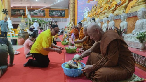 เทศบาลนครแม่สอด เข้าร่วมงานประเพณีถวายข้าวพระพุทธ ประจำปี 2567