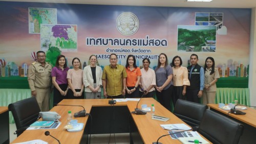 เทศบาลนครแม่สอด ต้อนรับคณะจากกรมควบคุมโรค กองระบาดวิทยา ร่วมกับศูนย์ความร่วมมือไทย - สหรัฐ ด้านสาธารณสุข 