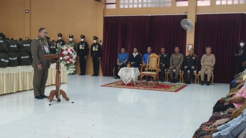 ทน.แม่สอด ร่วมให้การต้อนรับ พลเอก กัมปนาท  รุดดิษฐ์ องคมนตรี ลงพื้นที่เชิญสิ่งของพระราชทานมอบแก่ประชาชนผู้ประสบอุทกภัย