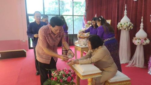 ทน.แม่สอด ร่วมงานแสดงมุทิตาจิต ธีราฑิตานุสรณ์ แด่ผู้เกษียณอายุราชการ ครูธีรารัตน์ แจ่มแจ้ง