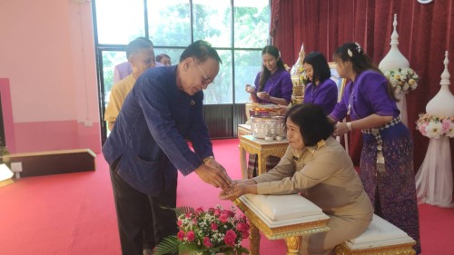 ทน.แม่สอด ร่วมงานแสดงมุทิตาจิต ธีราฑิตานุสรณ์ แด่ผู้เกษียณอายุราชการ ครูธีรารัตน์ แจ่มแจ้ง