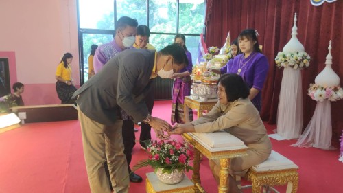 ทน.แม่สอด ร่วมงานแสดงมุทิตาจิต ธีราฑิตานุสรณ์ แด่ผู้เกษียณอายุราชการ ครูธีรารัตน์ แจ่มแจ้ง