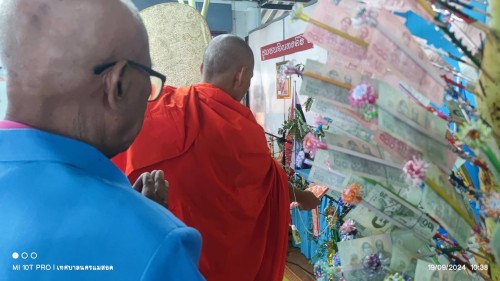 เทศบาลนครแม่สอด ร่วมพิธีทำบุญทอดผ้าป่าสามัคคี ชุมชนอินทรคีรี 1