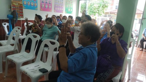 เทศบาลนครแม่สอด เข้าร่วมการจัดกิจกรรมประชุมผู้สูงอายุชุมชนบัวคูณ ประจำเดือน กันยายน