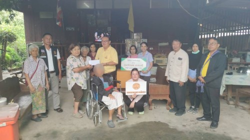 เทศบาลนครแม่สอด ลงพื้นที่มอบสิ่งของอุปโภคบริโภคให้แก่ผู้สูงอายุ ผู้ป่วยติดเตียง และผู้ยากไร้ 