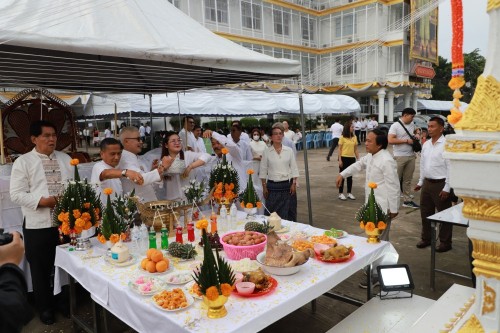 ทน.แม่สอด พิธีทำบุญเทศบาลนครแม่สอดครบรอบ 87 ปี และพิธีมหามังคลาภิเษกเจ้าพ่อพะวอ