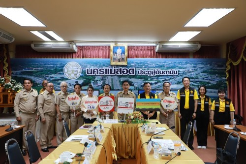 ทน.แม่สอด ร่วมประชุมและรับฟังความคิดเห็นจากภาคประชาชน ผู้มีส่วนเกี่ยวข้องและร่วมลงพื้นที่ติดตามความคืบหน้าโครงการก่อสร้างที่เข้าร่วมโครงการ CoST ประจำปีงบประมาณ พ.ศ. 2567