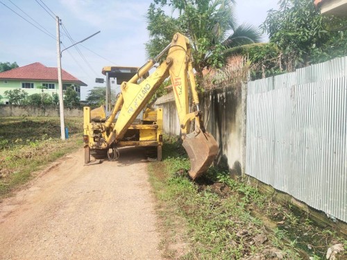 ทน.แม่สอด ลงพื้นที่ติดตามความเรียบร้อยการก่อสร้างปรับปรุงเสริมผิวจราจรแอสฟัลท์ติก และขุดร่องระบายน้ำ วางท่อระบายน้ำ ชุมชนอิสลาม