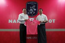 "นครแม่สอด" -ถือฤกษ์อันยิ่งใหญ่  9959  (วันที่ 9 เดือน 9 ปี 59) ชาว “นครแม่สอด”  เปิดตัวสโมสรฟุตบอลนครแม่สอด ยูไนเต็ด-NAKHONMAESOT  UNITED (ราชันตะวันตก) ร่วมแข่งขันฟุตบอลดิวิชั่น 3 D.3  เปิดกรุยทางขึ้น D.2 สู่ไทยลีก ในอนาคต