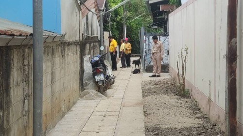 ทน.แม่สอด ลงพื้นที่ติดตามความคืบหน้าโครงการก่อสร้างถนนคอนกรีตเสริมเหล็กและโครงการก่อสร้างวางท่อระบายน้ำ