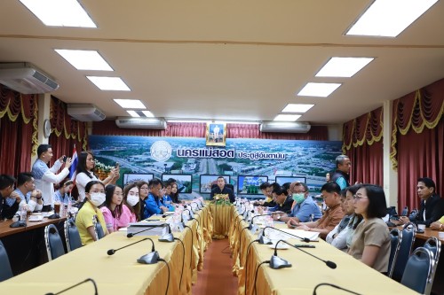 ทน.แม่สอด ร่วมต้อนรับคณะกรรมาธิการกิจการศาล องค์กรอิสระ องค์กรอัยการ รัฐวิสาหกิจ องค์การมหาชน และกองทุน สภาผู้แทนราษฎร