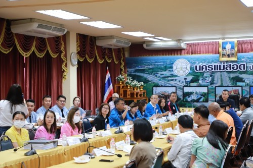 ทน.แม่สอด ร่วมต้อนรับคณะกรรมาธิการกิจการศาล องค์กรอิสระ องค์กรอัยการ รัฐวิสาหกิจ องค์การมหาชน และกองทุน สภาผู้แทนราษฎร