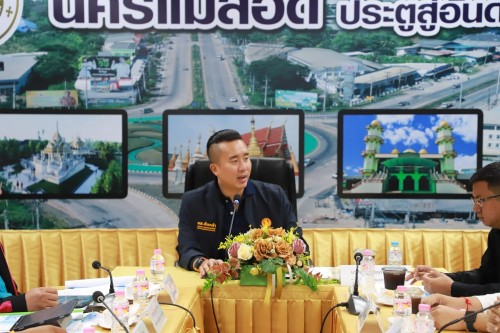 ทน.แม่สอด ร่วมต้อนรับคณะกรรมาธิการกิจการศาล องค์กรอิสระ องค์กรอัยการ รัฐวิสาหกิจ องค์การมหาชน และกองทุน สภาผู้แทนราษฎร