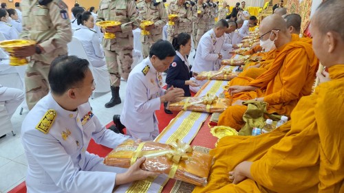 ทน.แม่สอด เข้าร่วมกิจกรรมเนื่องในวันคล้ายวันพระบรมราชสมภพ พระบาทสมเด็จพระบรมชนกาธิเบศร มหาภูมิพลอดุลยเดชมหาราช บรมนาถบพิตร วันชาติ และวันพ่อแห่งชาติ 5 ธันวาคม 2567