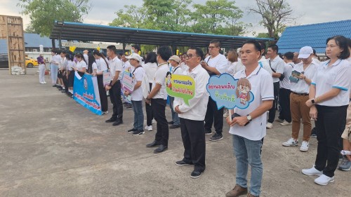 ทน.แม่สอด เข้าร่วมจัดกิจกรรมเดินขบวนรณรงค์และประชาสัมพันธ์ การเลือกตั้งนายกองค์การบริหารส่วนจังหวัดตาก