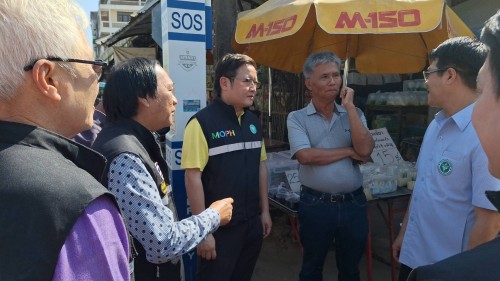 ทน.แม่สอด ลงพื้นที่ร่วมกับคณะผู้ตรวจราชการกระทรวงสาธารณสุข เพื่อติดตามสถานการณ์โรคอหิวาตกโรค