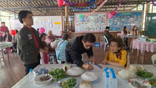 เทศบาลนครแม่สอด ร่วมกิจกรรมผู้สูงอายุชุมชนสักทอง ประจำเดือน ธันวาคม 2567	