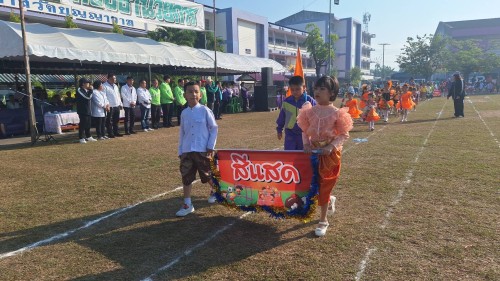 เทศบาลนครแม่สอด เข้าร่วมพิธีเปิดการแข่งขันกีฬาสี โรงเรียนเทศบาลวัดบุญญาวาส ประจำปี 2567 	