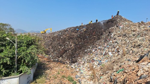 เทศบาลนครแม่สอด ลงพื้นที่ระงับเหตุเพลิงไหม้ บ่อขยะเทศบาลนครแม่สอด