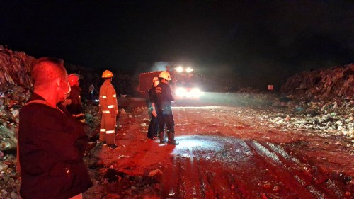 เทศบาลนครแม่สอด ลงพื้นที่ระงับเหตุเพลิงไหม้ บ่อขยะเทศบาลนครแม่สอด