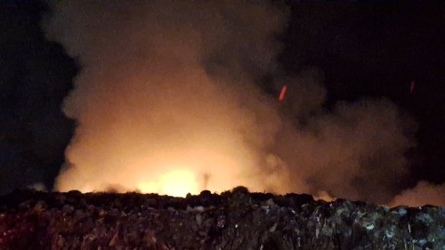 เทศบาลนครแม่สอด ลงพื้นที่ระงับเหตุเพลิงไหม้ บ่อขยะเทศบาลนครแม่สอด